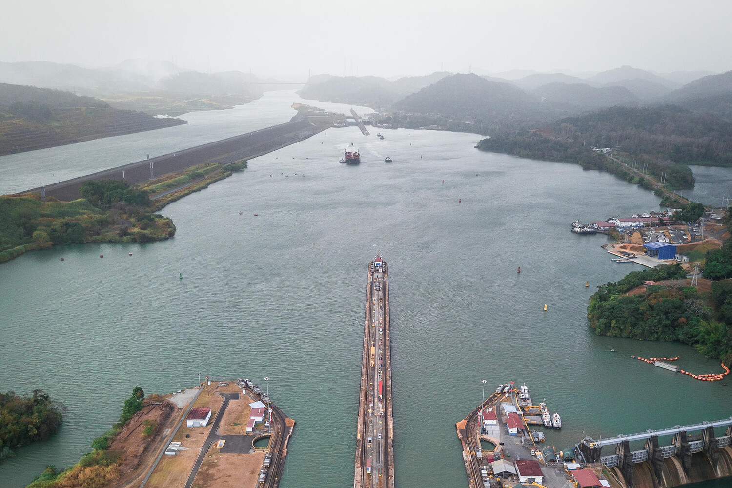 Панамский канал - национальное достояние и гордость страны 27055a80-40bc-4948-9072-9d6fa602b700-67d3d5b2