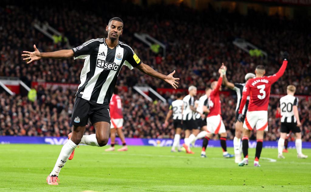 Александер Исак (Carl Recine / Getty Images)