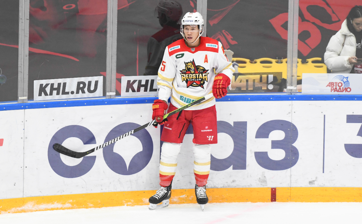 Выдающиеся хоккеисты недели в КХЛ показали блестящую игру 706dd3ee-264c-4ee5-9279-1334d813027e-67d8388b