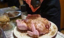 Система контроля качества защищает россиян от небезопасной продукции Подготовка к празднованию Нового года