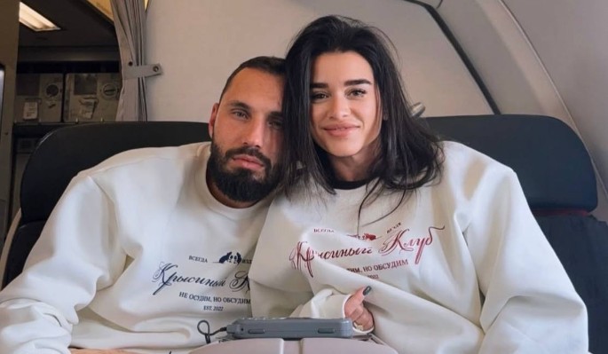 Свадебный бум в российском шоу бизнесе 2025 73a2c965-cb5e-4552-9ecf-128535b810fd-67e94349