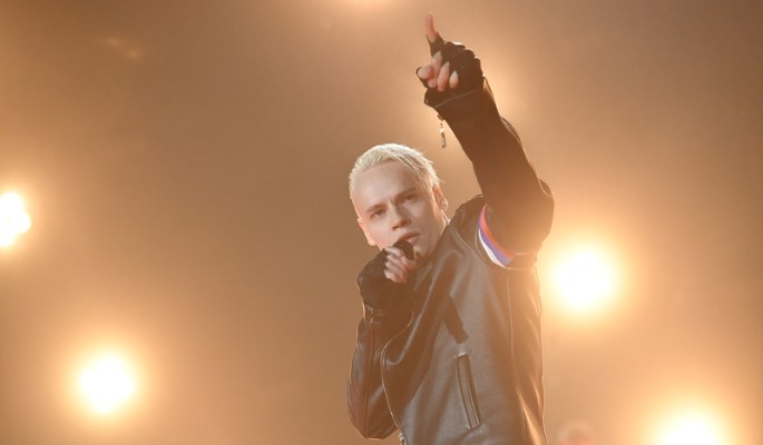 Подвергнувшаяся насмешкам жена SHAMAN'а поставила на место злопыхателей