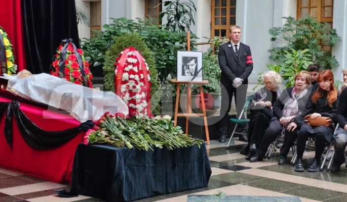 Трогательное прощание с легендой Большого театра Всеволодом Немоляевым 853b4cd7-7860-47c0-914c-acf8ef1c1b8b-67e325d2