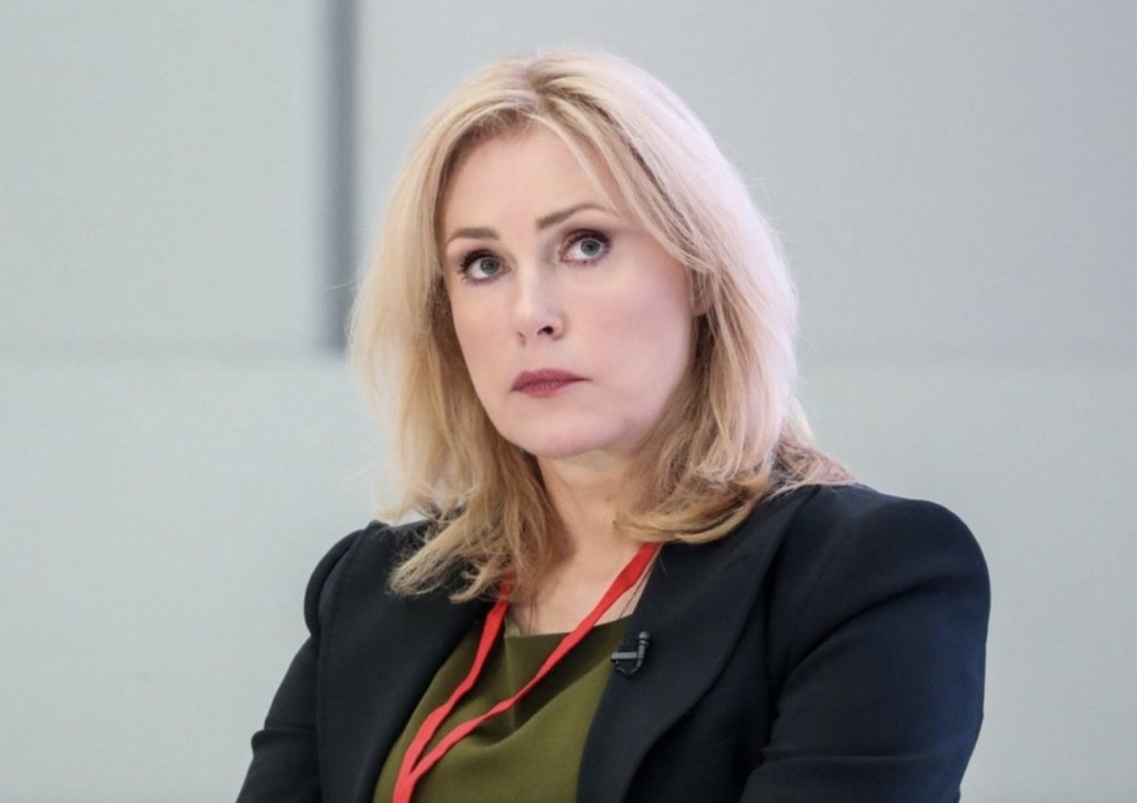 Семейная драма Марии Шукшиной Исповедь матери и актрисы 87f8b41f-1d6b-46fb-a19d-cdcb88e36e95-67e4d1ab