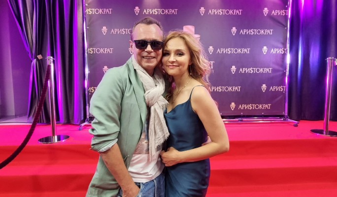 История большой любви: как Марина Ичетовкина сохранила верность своей мечте и стала музой Владимира Левкина 89e3138d-f71e-45d0-b62f-4f5013baeaae-67cfa207