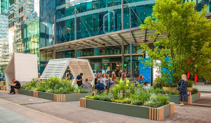 Зеленый оазис украсил деловой квартал Москва-Сити b69d699f-e679-4674-8fc0-0dd116e4440b-67ecefdd