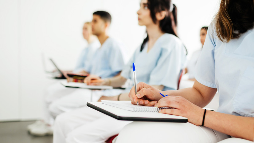 Медицина лидирует в выборе будущей профессии современных школьников cef9fcbf-e239-4dd7-9d9f-b94bcd4a7480-67ea2c1a