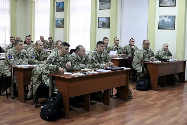 В США заявили о риске для американской безопасности из-за украинцев d074631f-3728-4145-84f6-092c2865cda5-67cc2fee