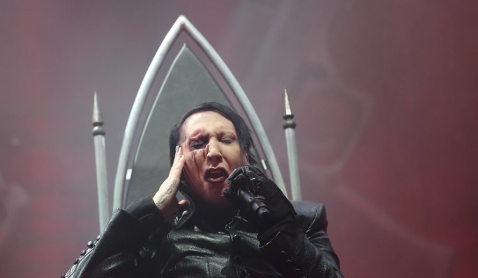 На святое посягнули! Новый виток скандала вокруг Мэрилина Мэнсона