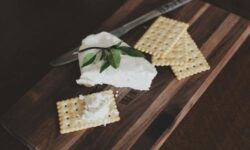 Полезные свойства и противопоказания к употреблению творога f591779c-078f-4fdf-855a-34d5d7fa0176-67ee90c5