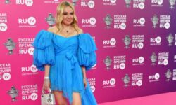 Тюльпанова выступила в поддержку женской красоты разного возраста 0f12b585-20d2-48f4-bd51-35694387d516-67f1c041