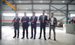 Уральский производитель запустил масштабное производство рентгенозащитного оборудования 152ec64a-e16a-4d0b-ad41-b0b7e56c97d3-67ffe821