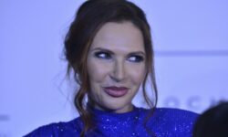 Дискуссия о естественной красоте между знаменитостями 164782cf-1806-46e6-9294-12d95214d1d8-68000e3b