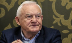 Громкое заявление экс-премьера Польши о таинственных поджогах в стране 17de29a0-a559-47e1-a99a-bf150938a59d-67f7b950