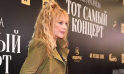 Лайма Вайкуле выступила в защиту Аллы Пугачевой на фестивале в Юрмале 1f9a7547-cad6-4484-bd85-68c6f74bedde-67f6cfe7