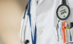 Трагический инцидент в Турции Врачебная ошибка привела к гибели пациентки 2c8c6c23-25cb-4d49-9308-3acabd2ac6bb-68073335