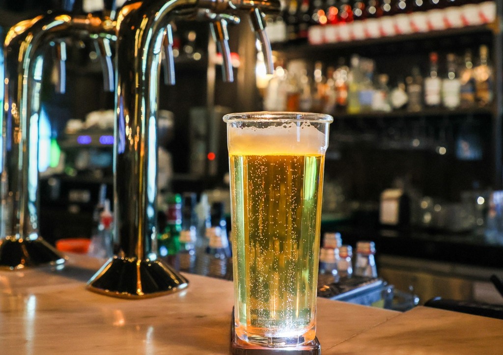 Российские пивовары начали «косить» под западные бренды