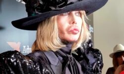 3f594053-5927-4c12-8317-a312d643befd-6802c48a