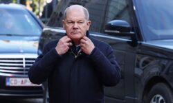 Канцлер Германии жестко отверг идею размещения миротворцев на Украине 4baf61fb-4298-4120-98c1-a3e415c19f08-67fa8a10