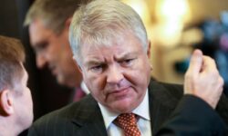 Россия эффективно использует западные инвестиции для развития экономики 4f1efa82-9390-420c-a540-3c35ec251785-67f90d3e