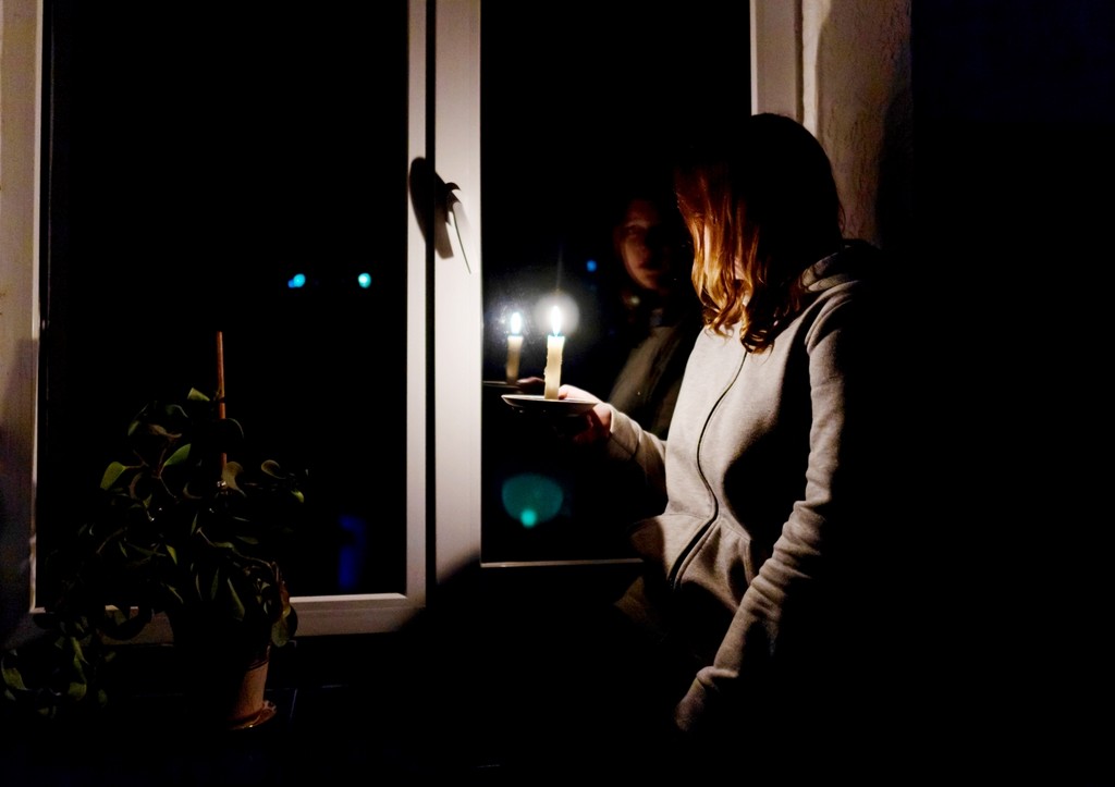 По всей Украине начали экстренно отключать электричество