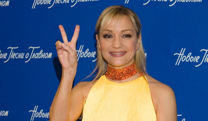 Буланову заподозрили в тайной свадьбе после появления фотографий из ЗАГСа