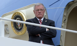 Келлог бросил вызов 180 дням для прекращения войны в Украине Keith Kellog