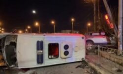 Скорая помощь попала в ДТП в Севастополе 70438c03-79f7-46b4-a579-52ca971466fe-680222ed