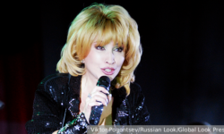 Аллегрова защищает авторские права на творчество 94739720-b28d-482e-a404-cbac6b467159-67fedaf7