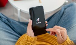 TikTok принял важное решение по контенту с оскорблением русских 9be1ee3c-6862-48b6-8a9d-2c537ac196ea-67f14a96