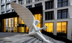 Величественный Ангел стал новым символом делового квартала STONE Towers 9c076c82-4a9f-4046-84d4-ac66c20e1e0e-67f521be