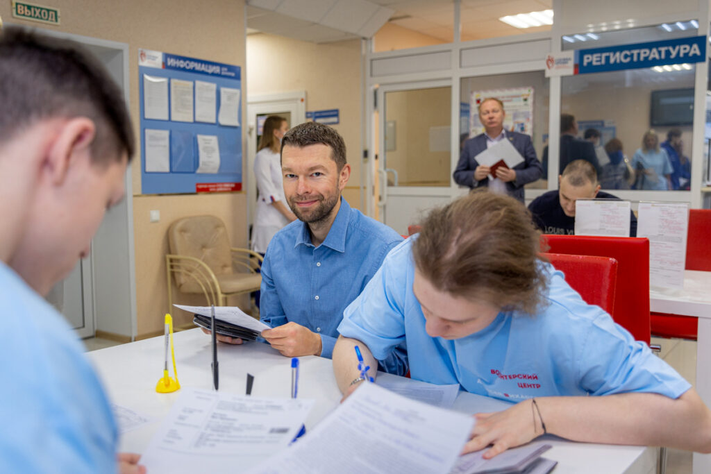 Поддержка: чем живет волонтерский центр — Алексей Вихарев