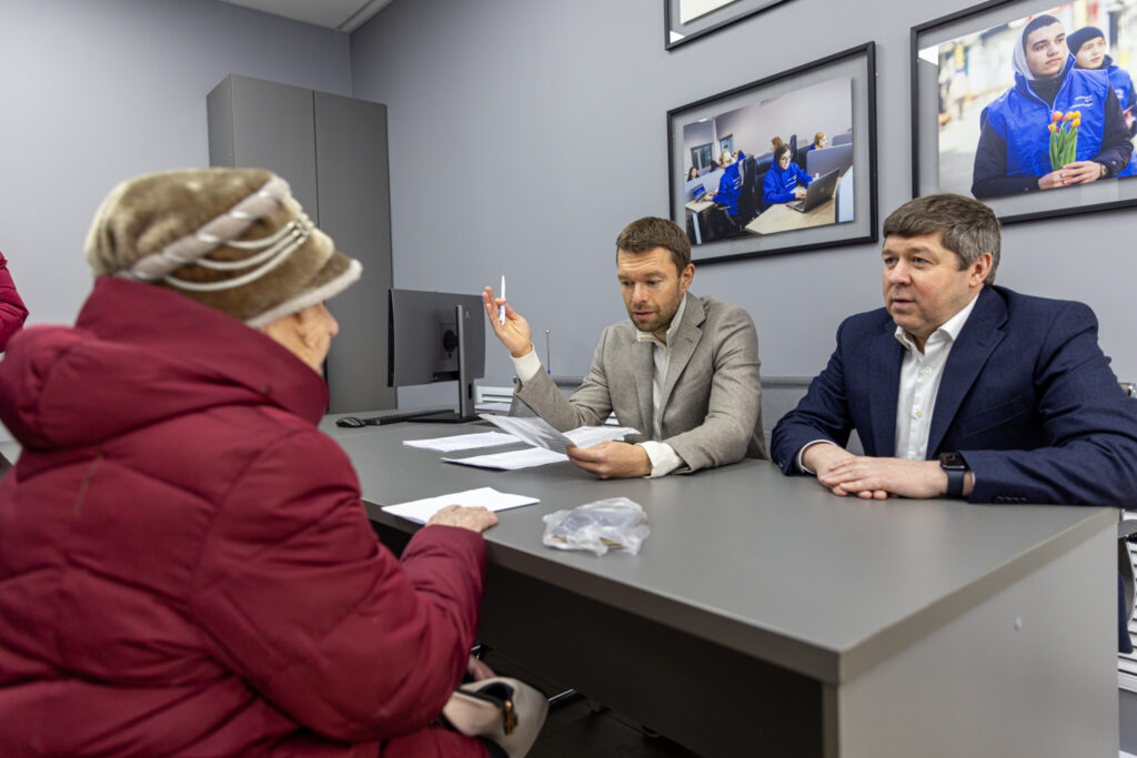 Алексей Вихарев развивает сеть Волонтерского центра