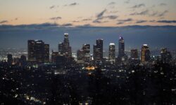 Датские активисты предложили обменять Гренландию на солнечную Калифорнию b0e8228c-e830-422d-84eb-5d3553f54fa6-67fd4d6e