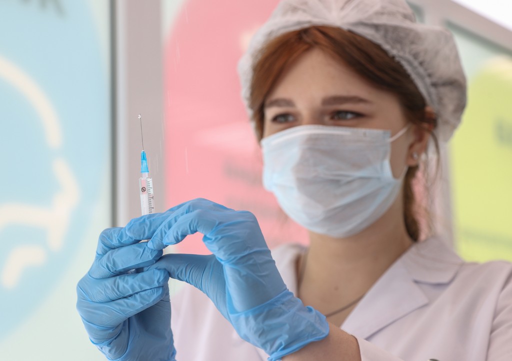 Раскрыт важный нюанс в запрете на работу за отказ прививаться от COVID-19