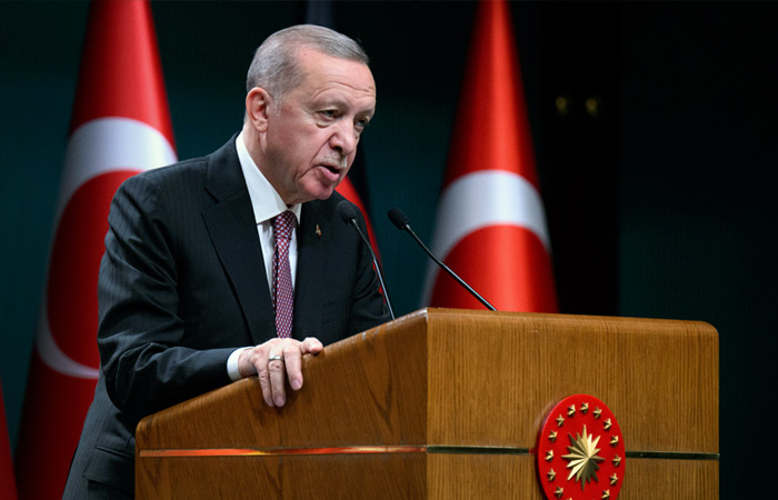 Эрдоган назвал Турцию идеальной для переговоров России и США по Украине