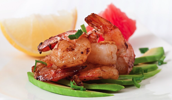 Жареные креветки с мороженым из горгонзолы: оригинальное сочетание вкусов