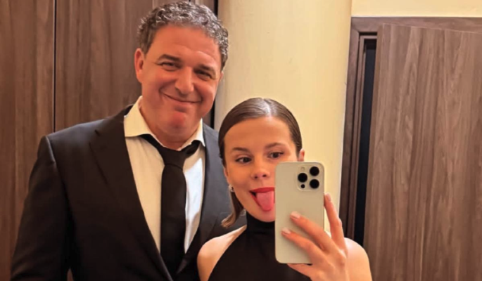 Виторган вызвал ажиотаж кадрами с молодой избранницей в романтическом путешествии