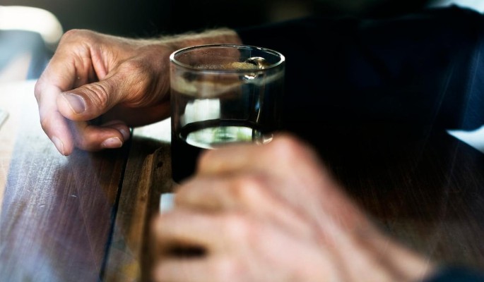 Первый шаг к свободе от алкогольной зависимости – лечение в наркологической клинике Урал Медикал Групп