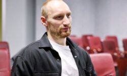 Нападающий "Адмирала" Аркадий Шестаков об инвестициях, перелетах и бабушке napadayushhij admirala arkadij shestakov ob investicziyah pereletah i babushke-ul-rks-ru-174059299500-0