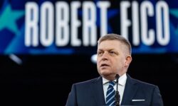 От премьера Словакии потребовали извинений за поддержку резолюции по Украине в ООН ot premera slovakii potrebovali izvinenij za podderzhku rezolyuczii po ukraine v oon-ul-rks-ru-174053668400-0