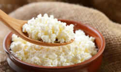 Творог без термообработки требует внимательного подхода к хранению и употреблению tvorog bez termoobrabotki trebuet vnimatelnogo podhoda k hraneniyu i upotrebleniyu-ul-rks-ru-174061521700-0