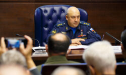 «Выполняет задачи» — в Госдуме раскрыли где находится генерал Суровикин vypolnyaet zadachi v gosdume raskryli gde nahoditsya general surovikin-ul-rks-ru-174076910700-0