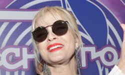 Алена Кравец о фестивале Лаймы Вайкуле в Юрмале Яркие эмоции и громкие имена на сцене Дзинтари alena kravecz o festivale lajmy vajkule v yurmale yarkie emoczii i gromkie imena na sczene dzintari-ul-rks-ru-174214698500-0