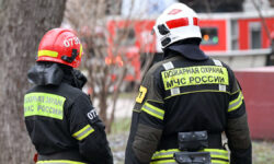 Благополучная ликвидация пожара в Москве на улице 8-го Марта сохранила дом Работа пожарно-спасательных расчетов на ВДНХ где произошло возгорание в павильоне