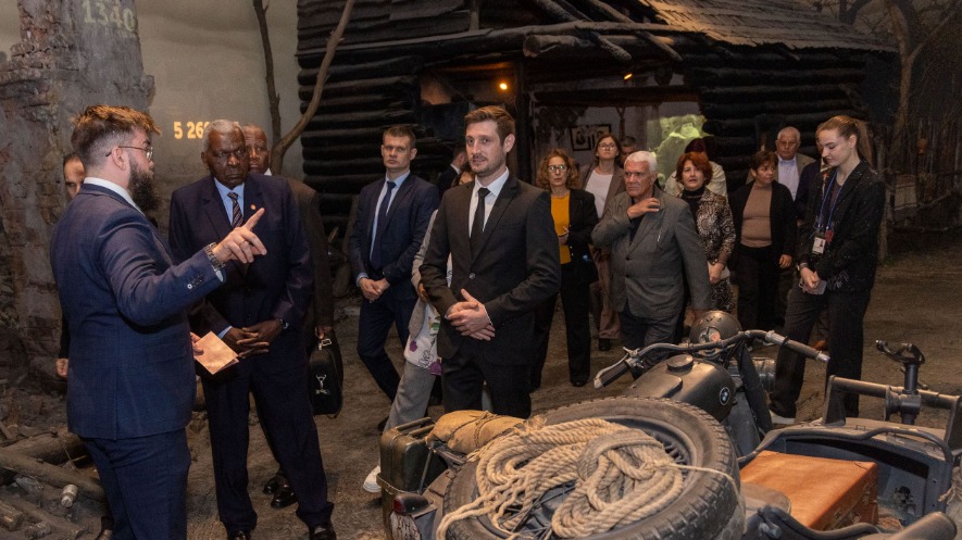 Делегация с Кубы посетила Музей Победы