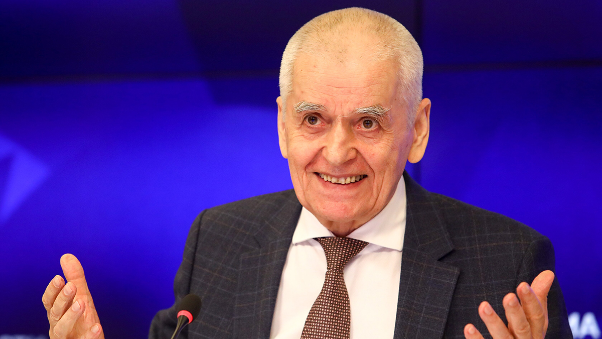 Онищенко призвал не торопиться с выводами о новом вирусе в России