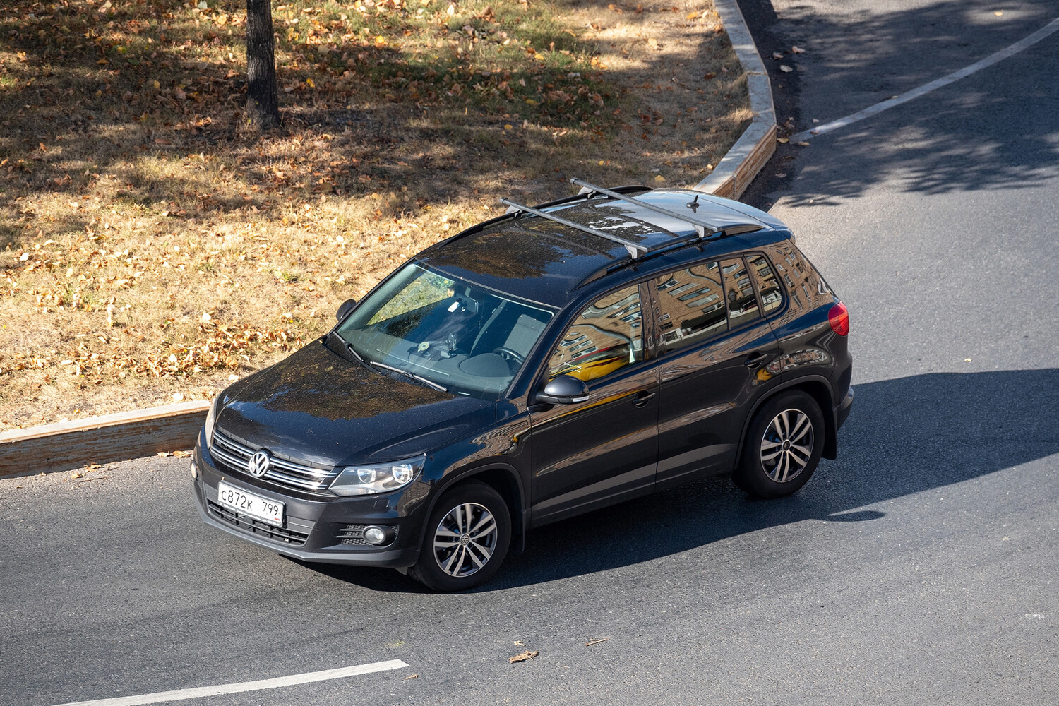 Volkswagen Tiguan и BMW X5 лидируют в топе популярных кроссоверов с пробегом-0