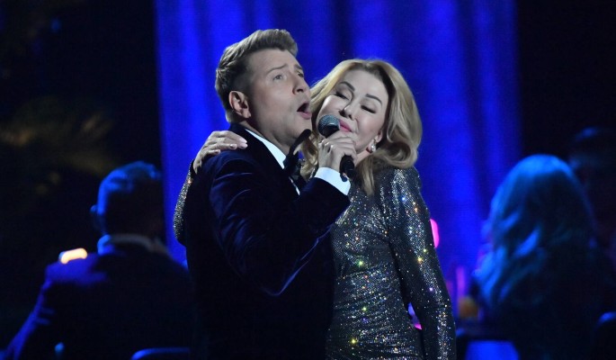 "Все ясно без слов": Басков поцеловал кокетку Успенскую