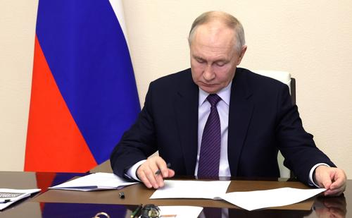 Путин рассказал, что будет входить в зону ответственности замкомандующего ВМФ РФ Гудкова